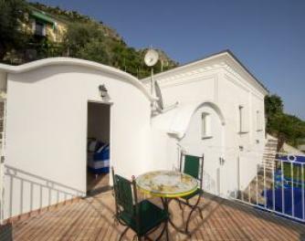 Villa Mena with sea view in Praiano - Photo 3